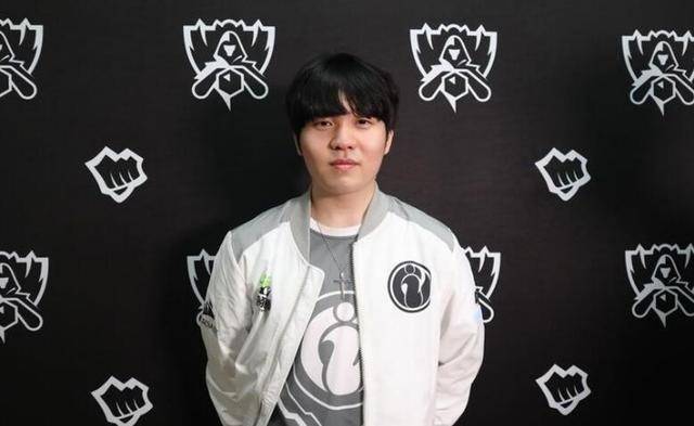 竞技状态的 竞技状态的